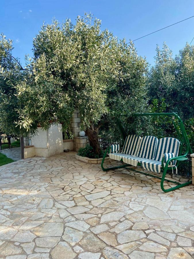 Akrivi'S House In Kalamata Exterior photo